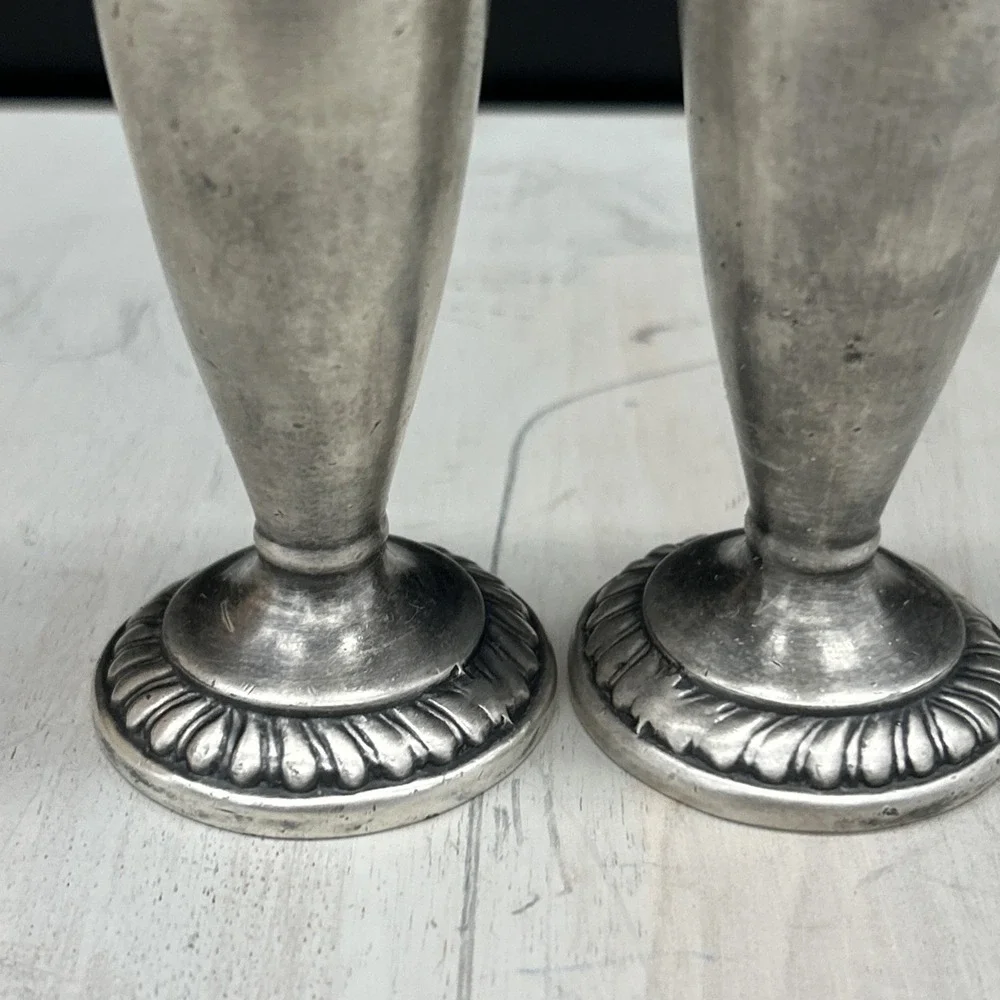 Vintage W.B. Mfg. Co. #3124 Salt & Pepper Set
